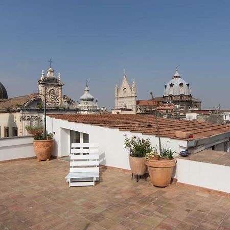 Ferienwohnung La Casa Nel Cuore Della Citta Neapel Exterior foto