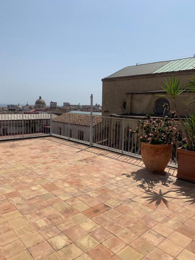 Ferienwohnung La Casa Nel Cuore Della Citta Neapel Exterior foto